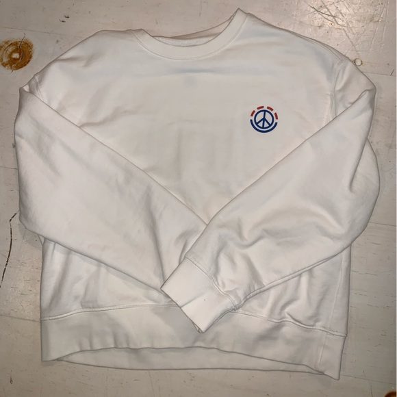 Crewneck - Picture 2 of 5